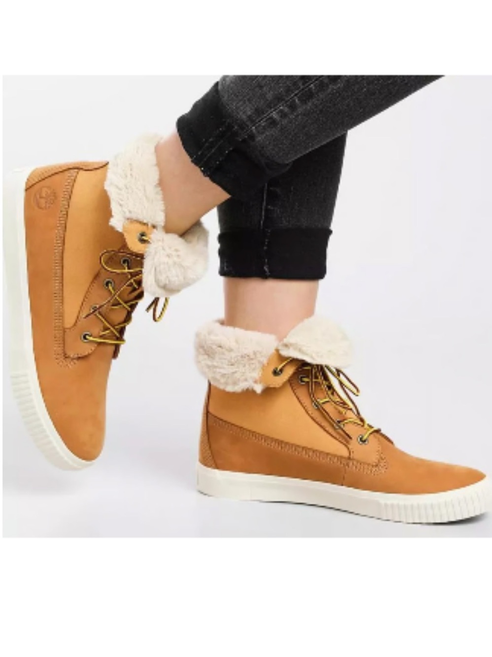 Timberland Skyla bay tan nubuck boots 8.5